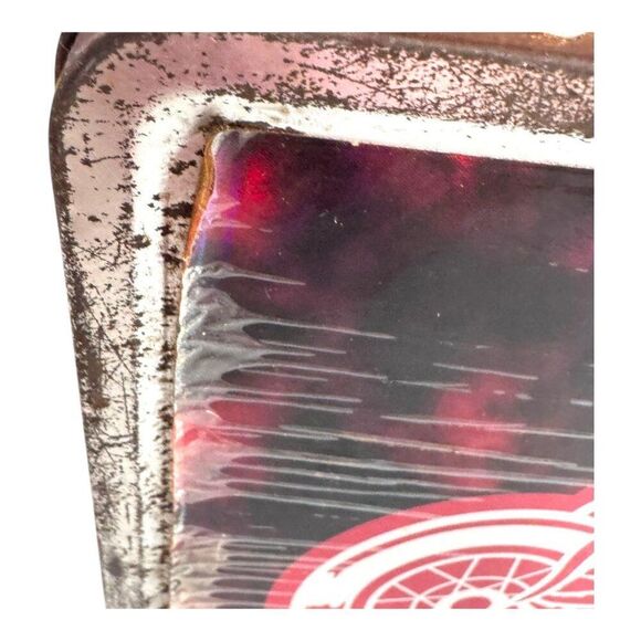 Vintage Detroit Red Wings NHL Metal Lunchbox Handle Distressed Collectible READ - Picture 9 of 16